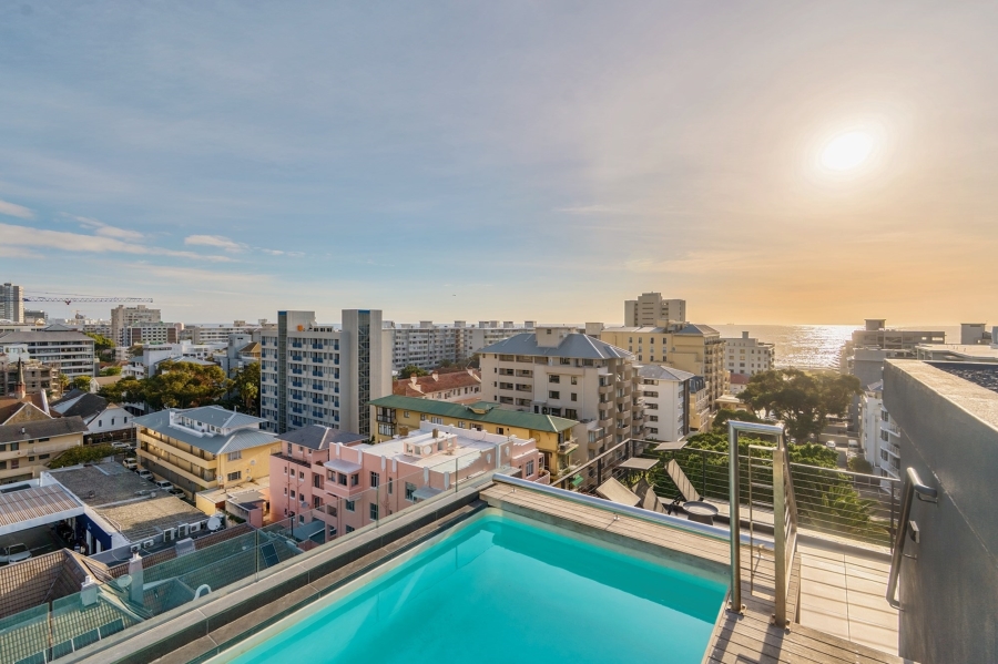 1 Bedroom Property for Sale in Sea Point Western Cape